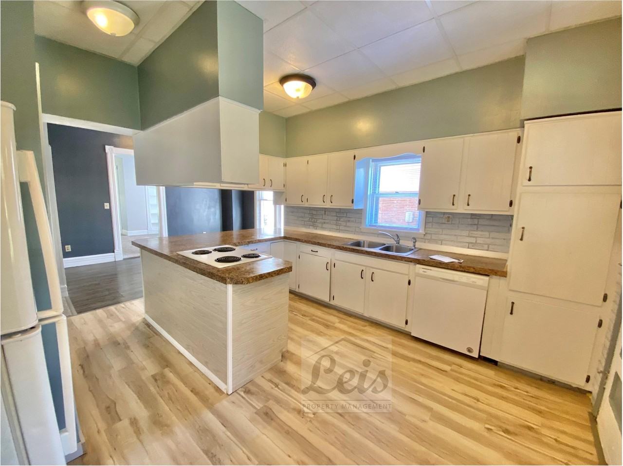 125 North Wayne Street - Photo 3 of 17