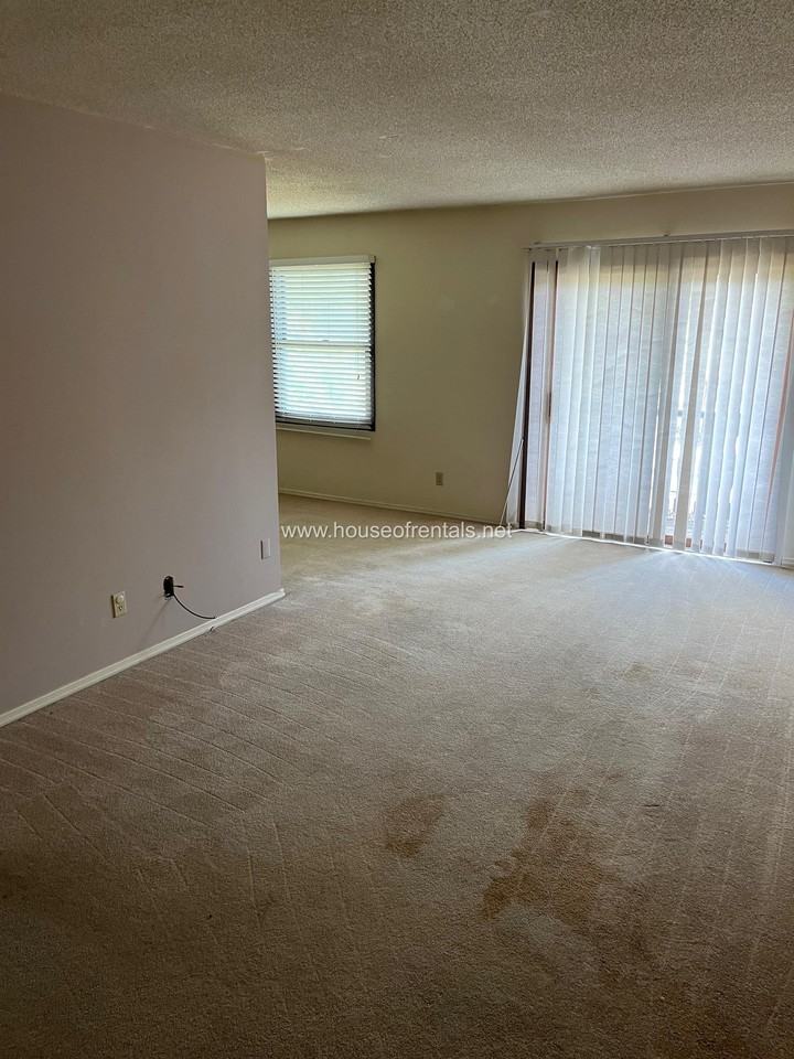 35 Razer Drive - Photo 2 of 6