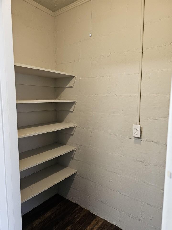 722 Douglas Street - Photo 2 of 42