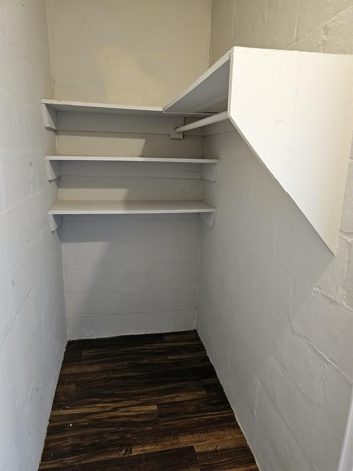 722 Douglas Street - Photo 3 of 42