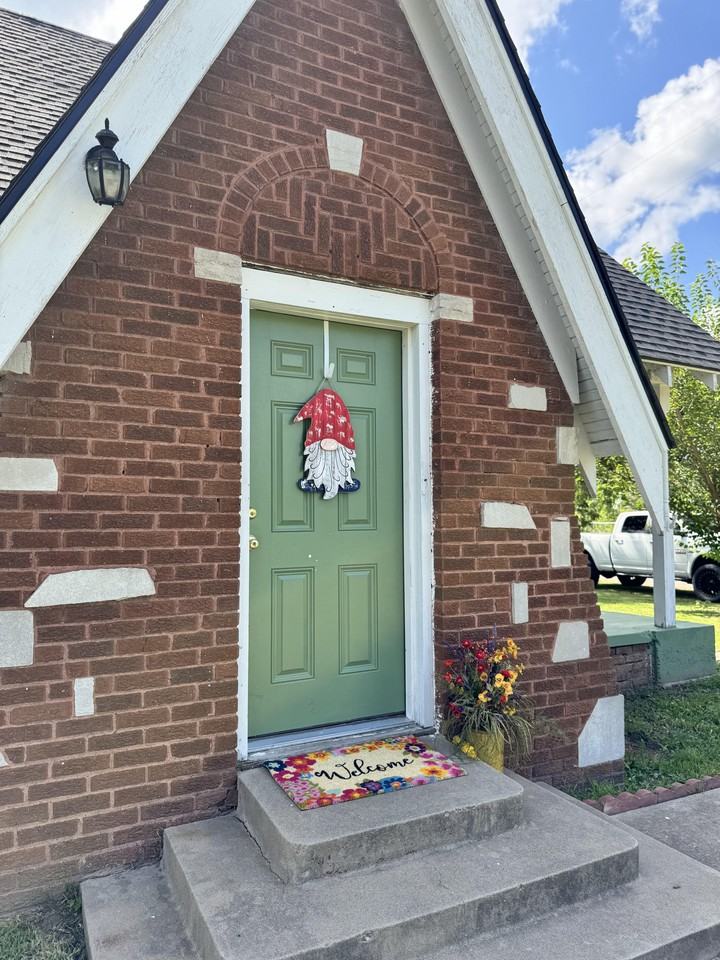 916 Overland Ct - Photo 3 of 18