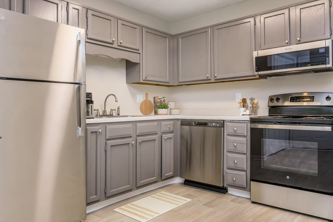 Lexington Village - Photo 2 of 19