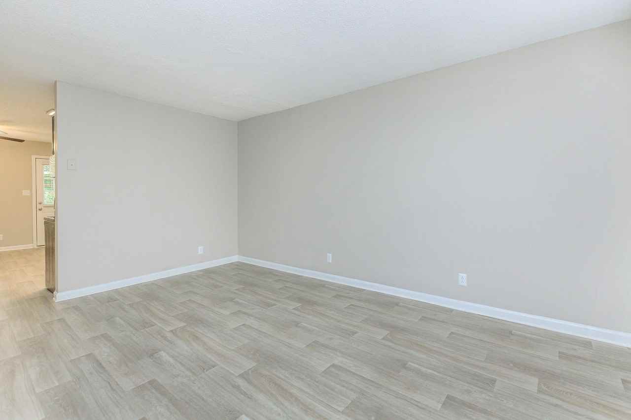 Lexington Village - Photo 6 of 19