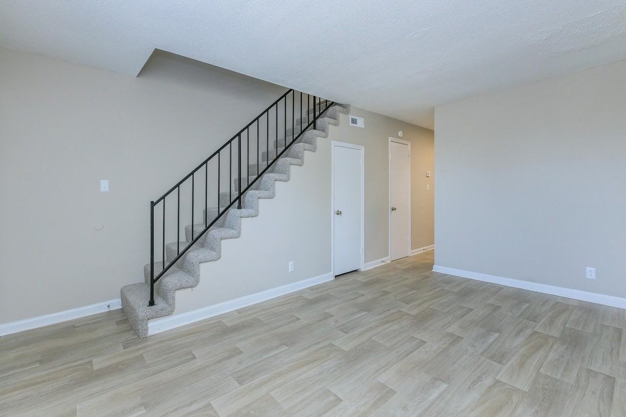 Lexington Village - Photo 7 of 19