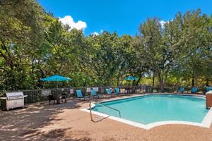 featured image of 2701 Lookout Dr