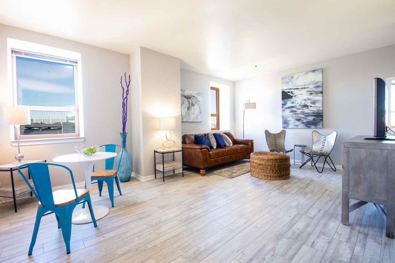 Skyline Tower - Photo 2 of 11