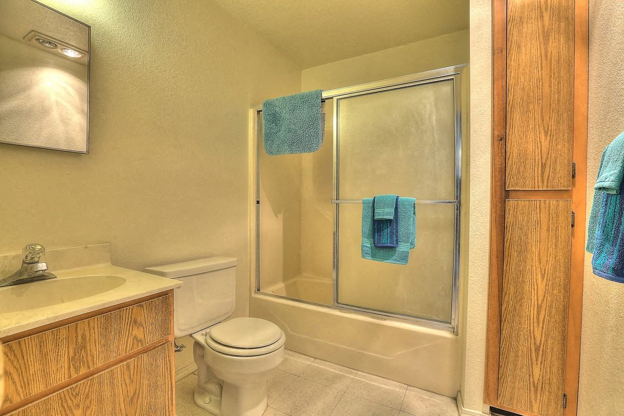 Hacienda Sur Apartments - Photo 4 of 12