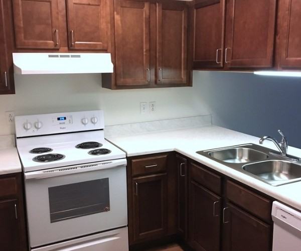 Oakwood Place Apartments - Photo 2 of 7