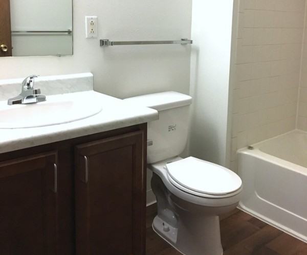 Oakwood Place Apartments - Photo 7 of 7