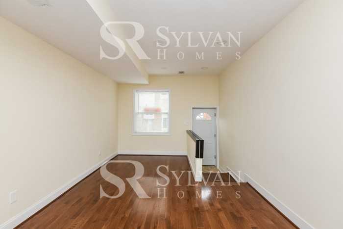 701 N Streeper St - Photo 2 of 15