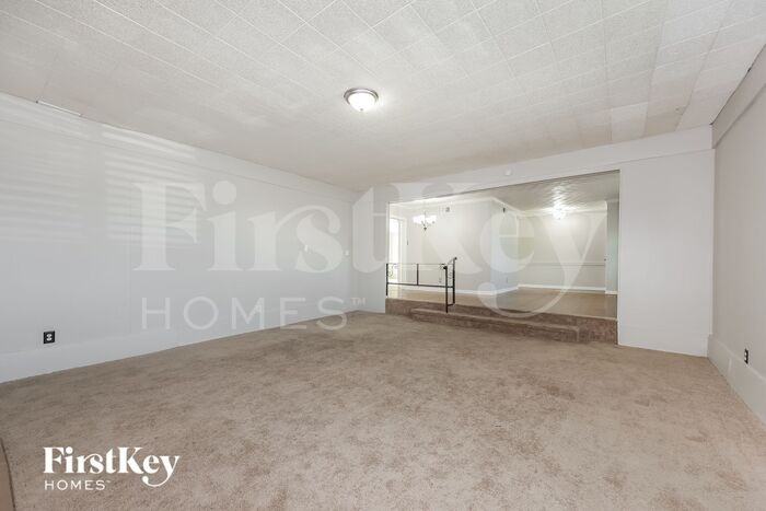 5712 S Marsalis Ave - Photo 2 of 16