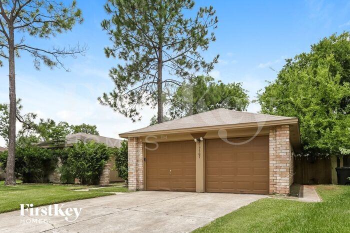 17507 Heritage Cove Dr - Photo 2 of 15