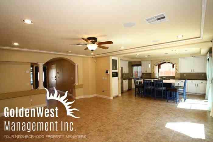 9853 Belle Marie Ct - Photo 3 of 33