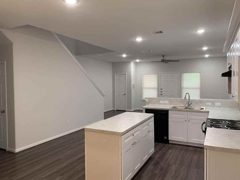 8314 Madera Rd #B - Photo 3 of 15