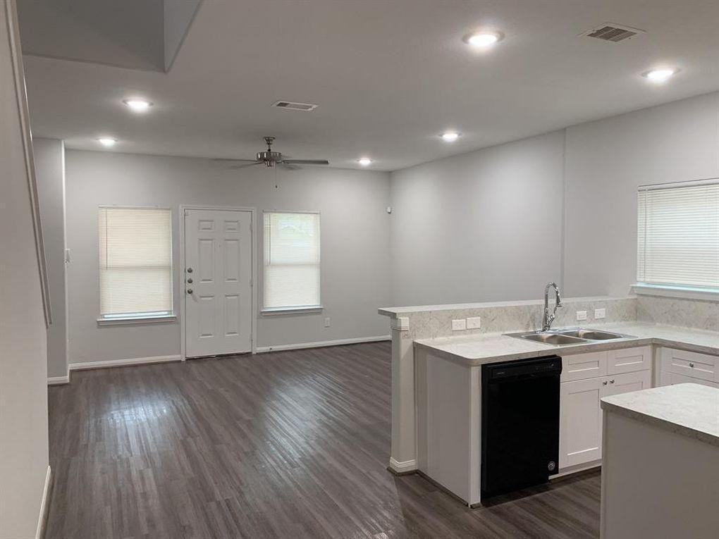 8314 Madera Rd #B - Photo 4 of 15