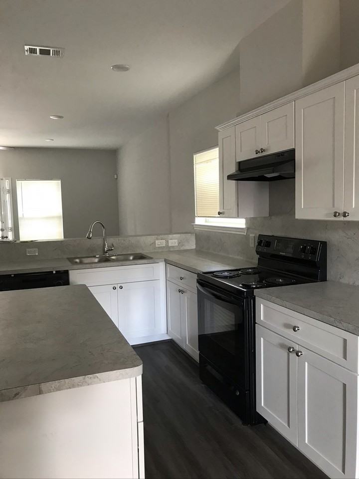 8314 Madera Rd #B - Photo 5 of 15