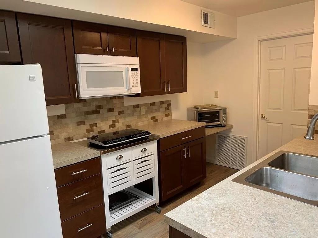 1526 Whedbee St #1 - Photo 5 of 20