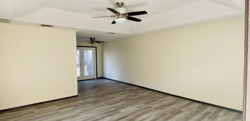 701 Mynah Ave #2 - Photo 3 of 13