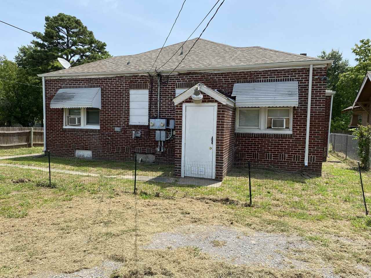 517 N G St #NA - Photo 2 of 19