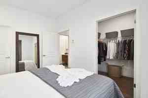 featured image of 3580 Boul Saint-Elzéar O