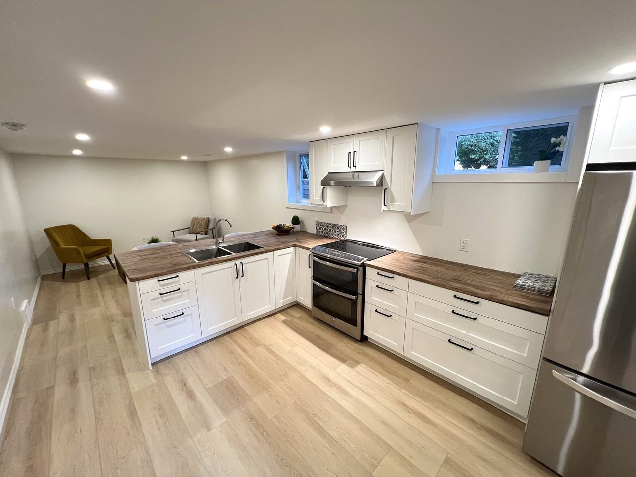 499 Forest Hill Drive - Photo 3 of 12