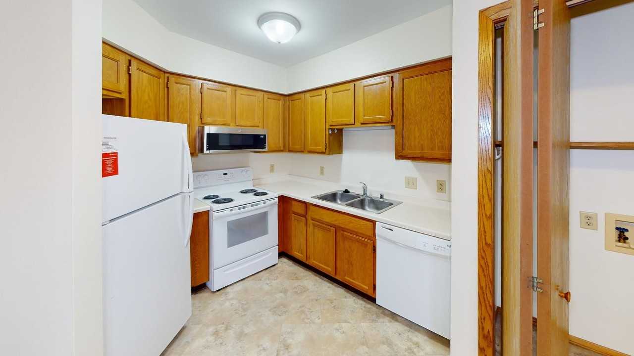 Westover Park Apartments - Photo 7 of 8
