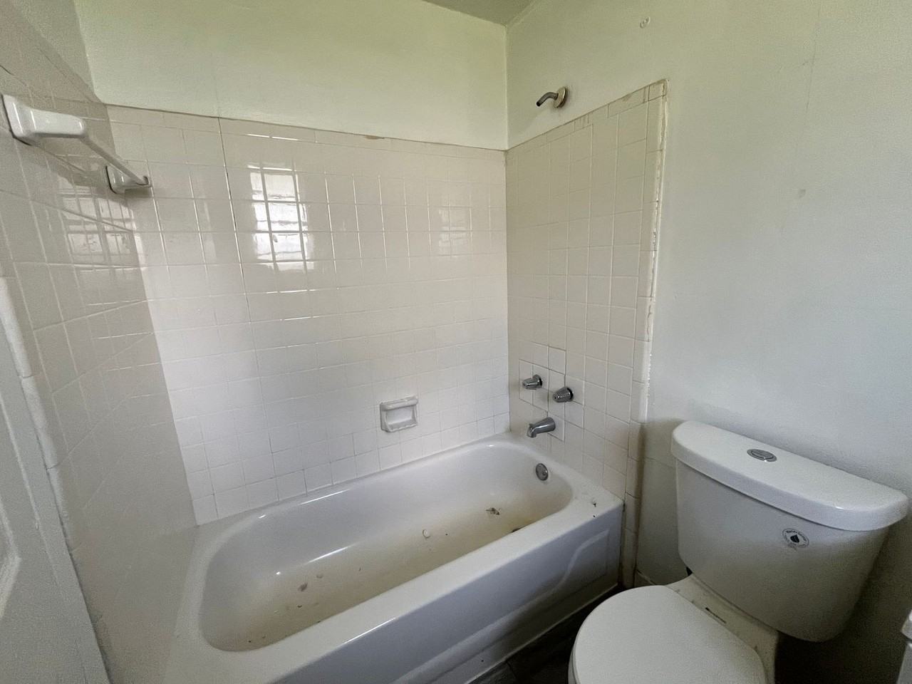 Floyd-McGee Apartments - Photo 6 of 16