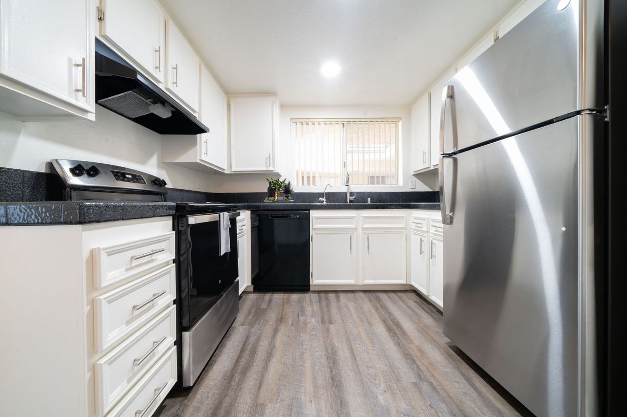 Mesa Gardens (Pine Vista) - Photo 3 of 9