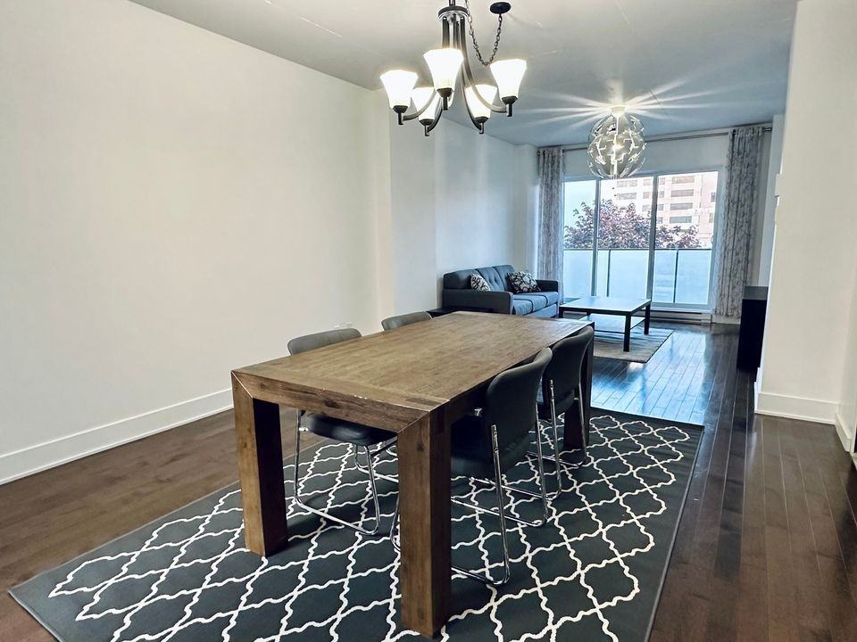 2229 Rue Sainte-Catherine E #405 - Photo 2 of 22