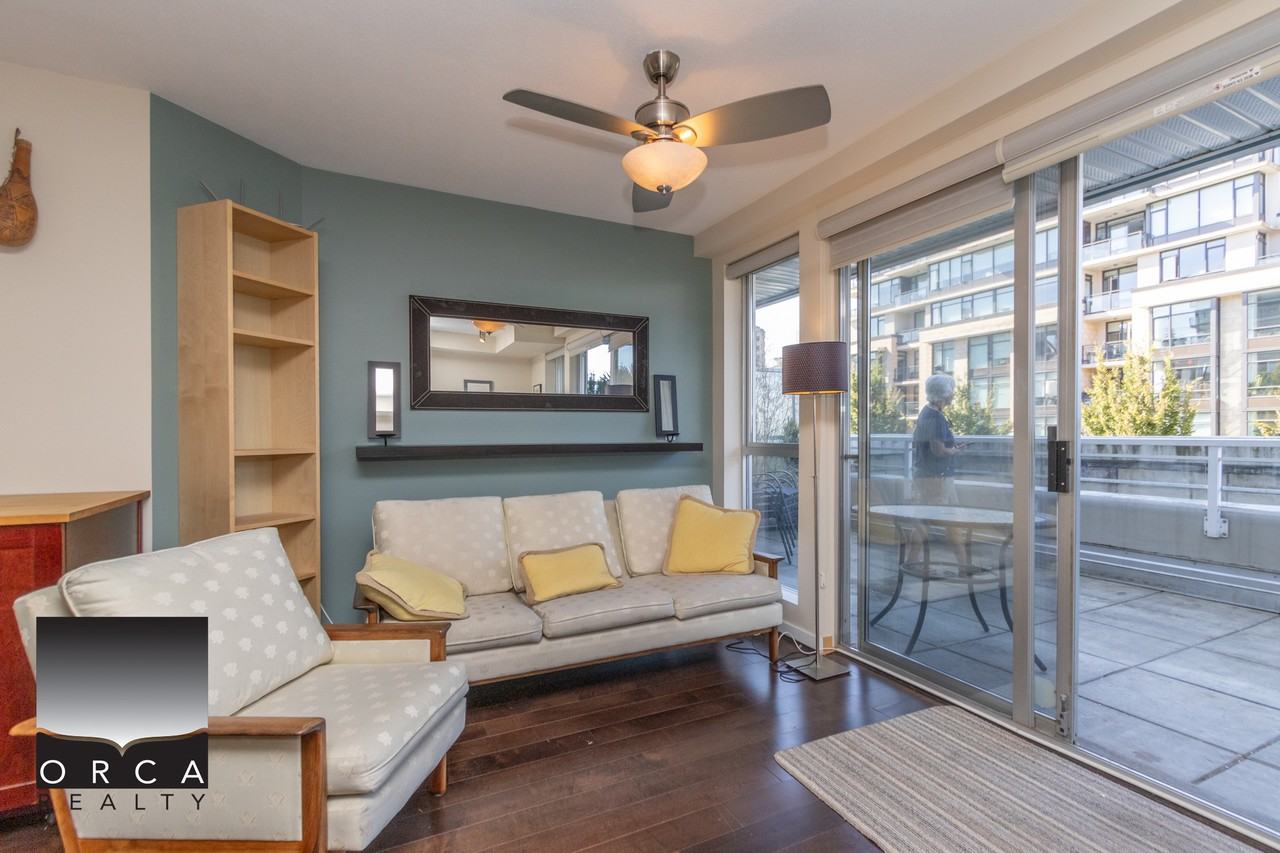 122 3rd St E - Photo 3 of 34