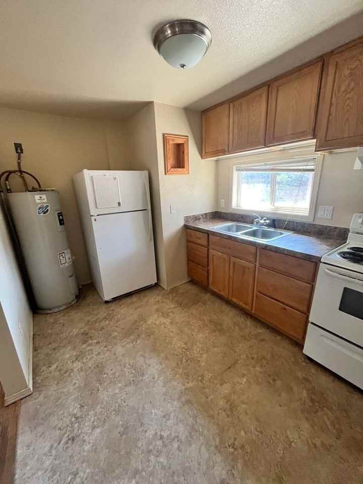 6109 W Post St - Photo 2 of 12