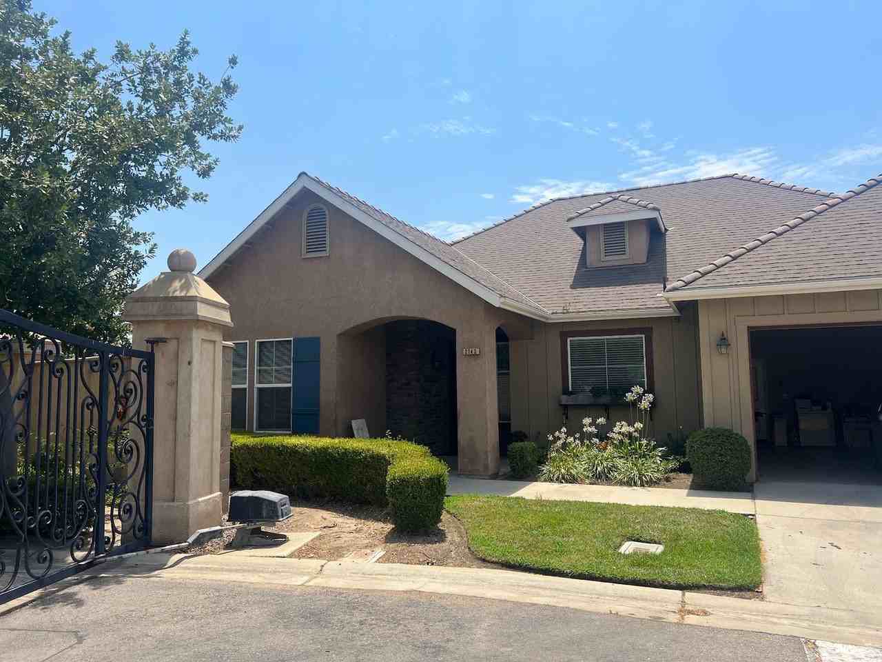 2143 S Church Ave - Photo 2 of 2