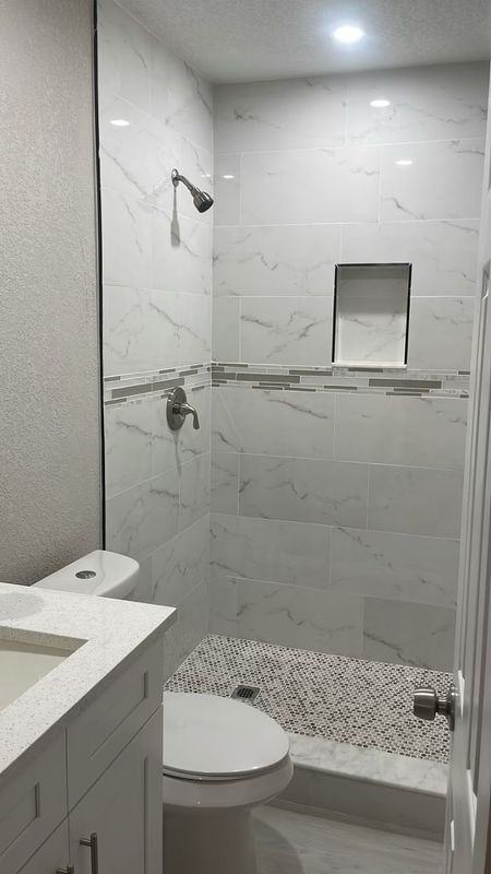 2717 W Cherry St - Photo 3 of 4