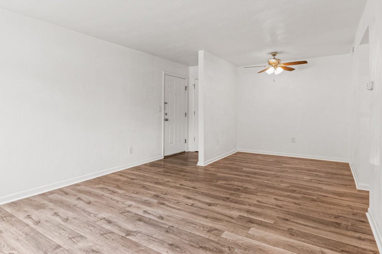 1731 Liberty Lane #G76 - Photo 3 of 12