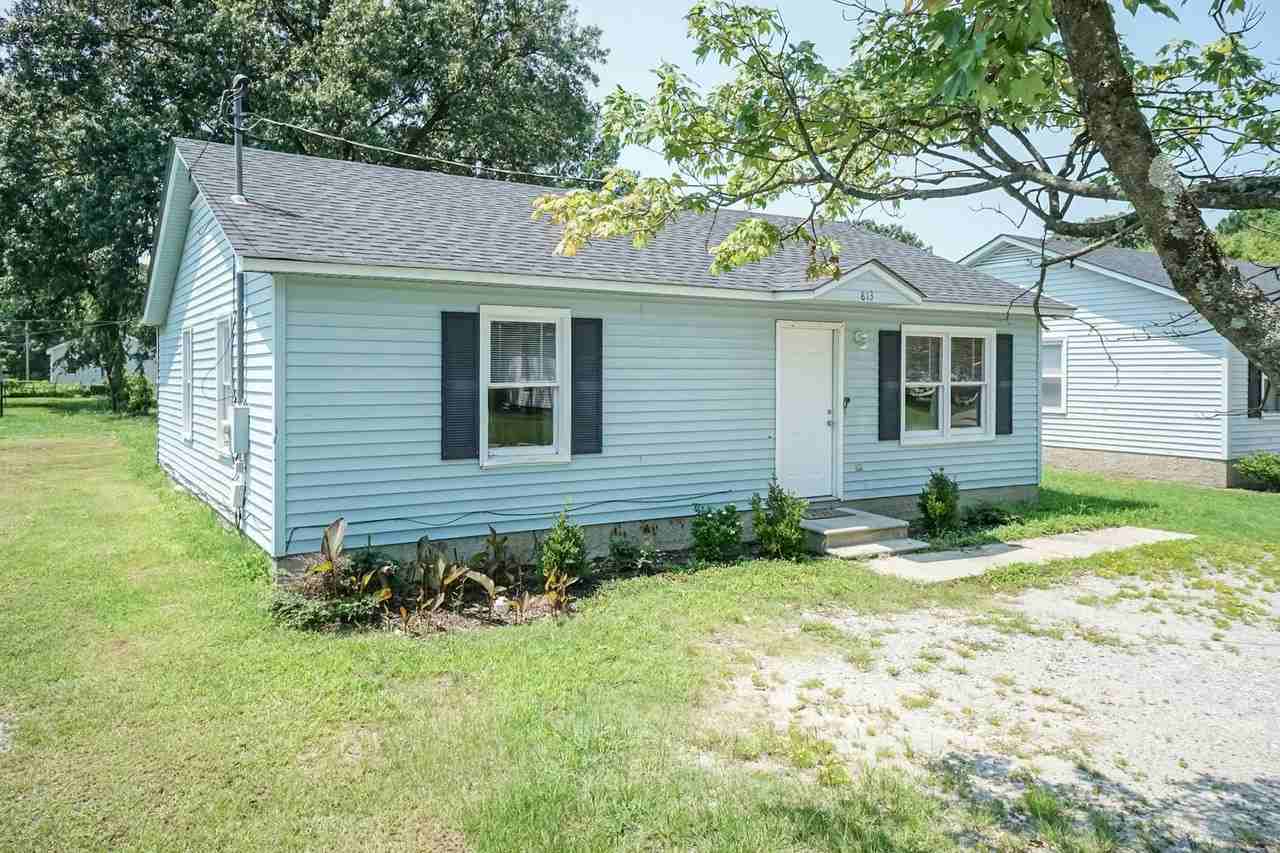 813 E Highland Ave - Photo 3 of 18