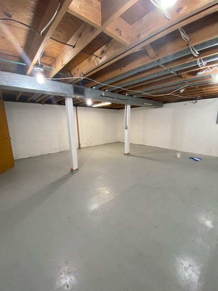 4148 Nw 50th St - Photo 3 of 12