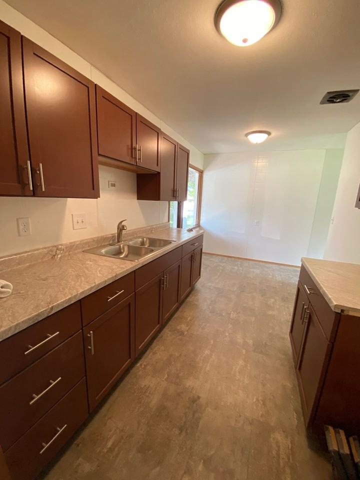 4148 Nw 50th St - Photo 5 of 12