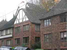 featured image of 1320 Queen Anne Ave N