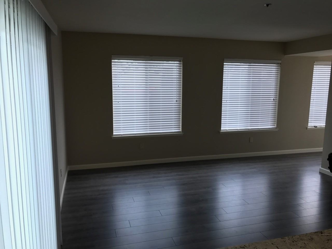 N K 323-327 - Photo 3 of 9