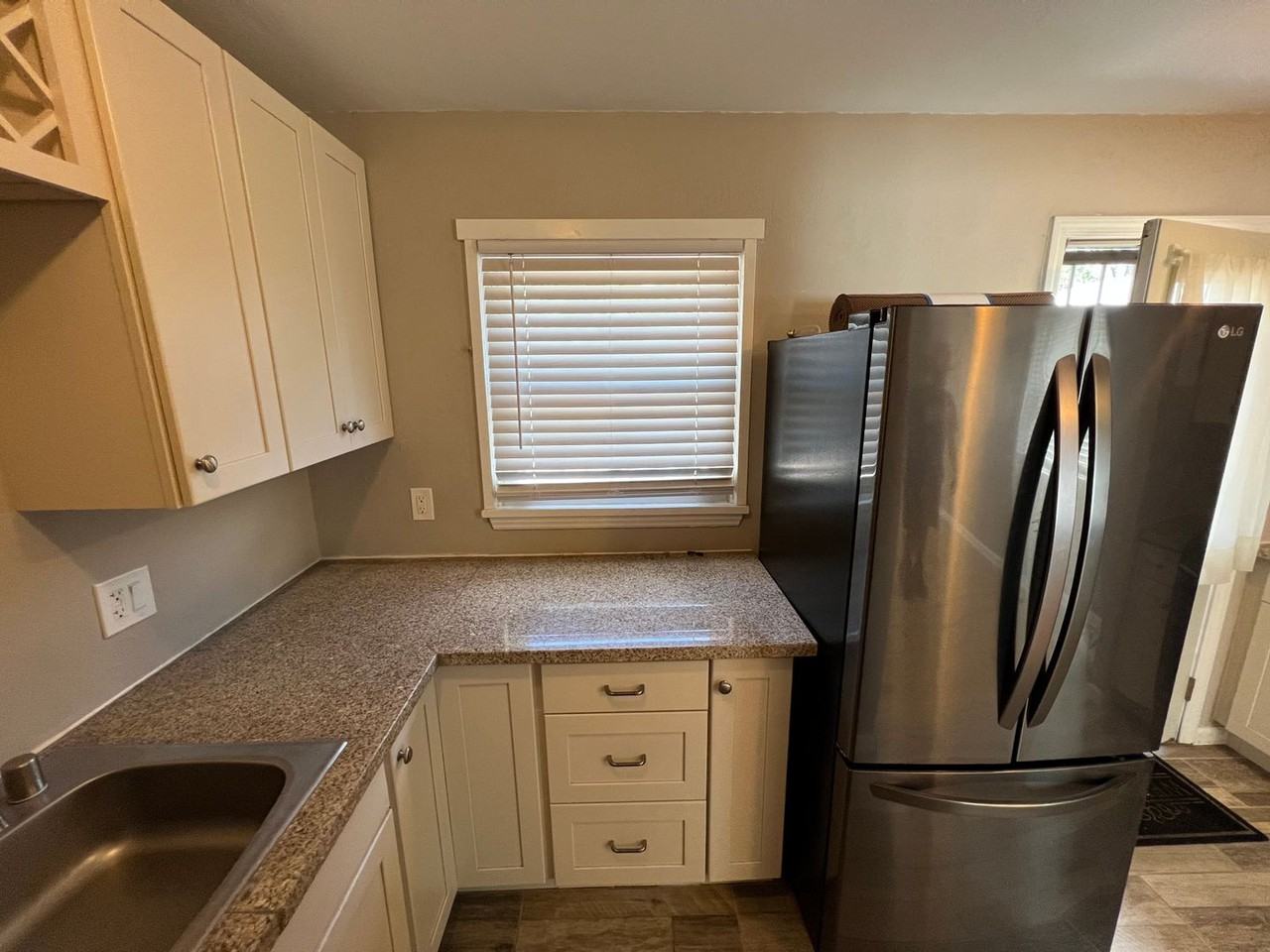 1720 Valentia St - Photo 7 of 24