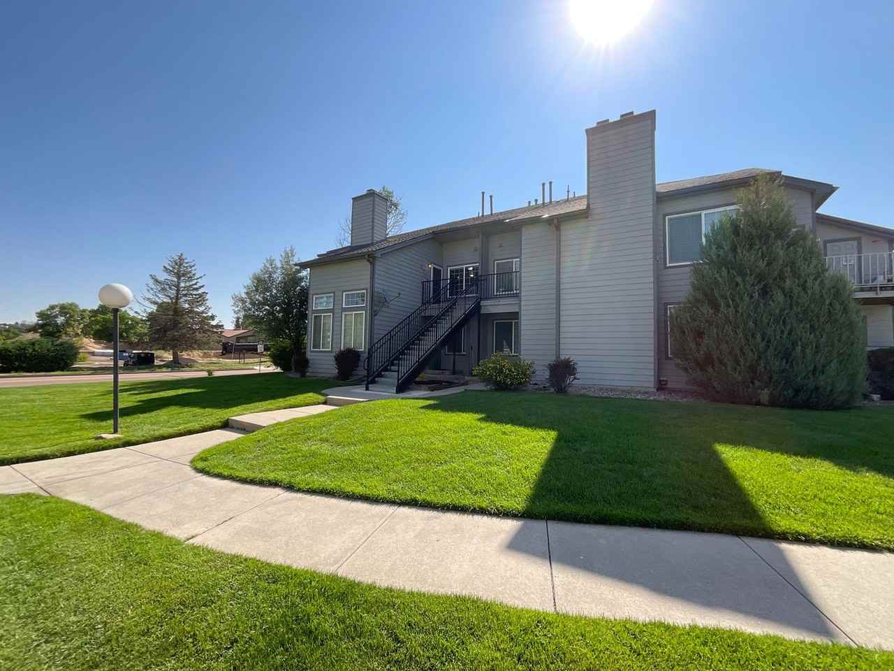 2776 Montague Dr - Photo 2 of 19