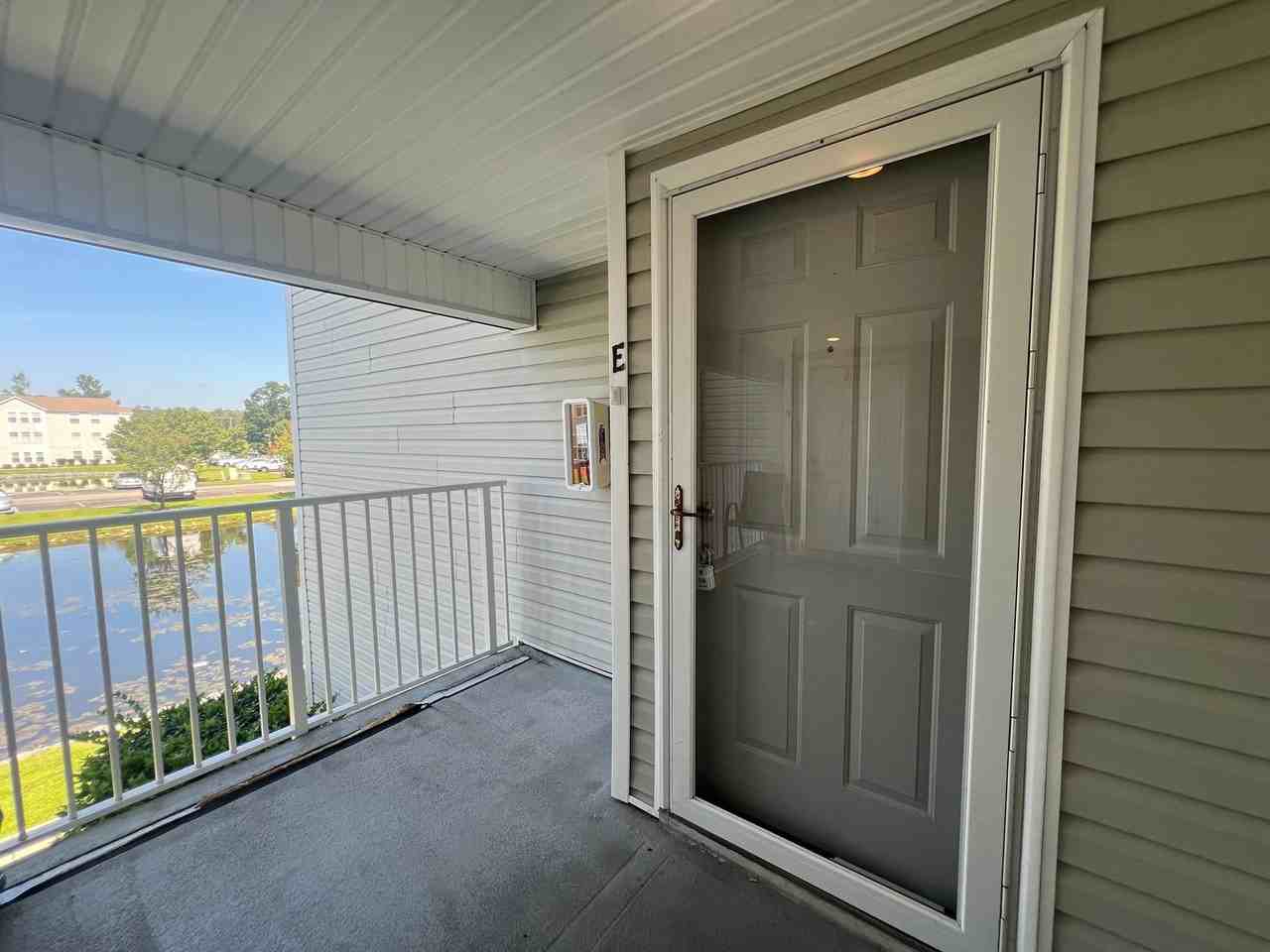 2265 Huntingdon Dr #E - Photo 2 of 17
