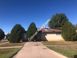 featured image of 900 Axtell St