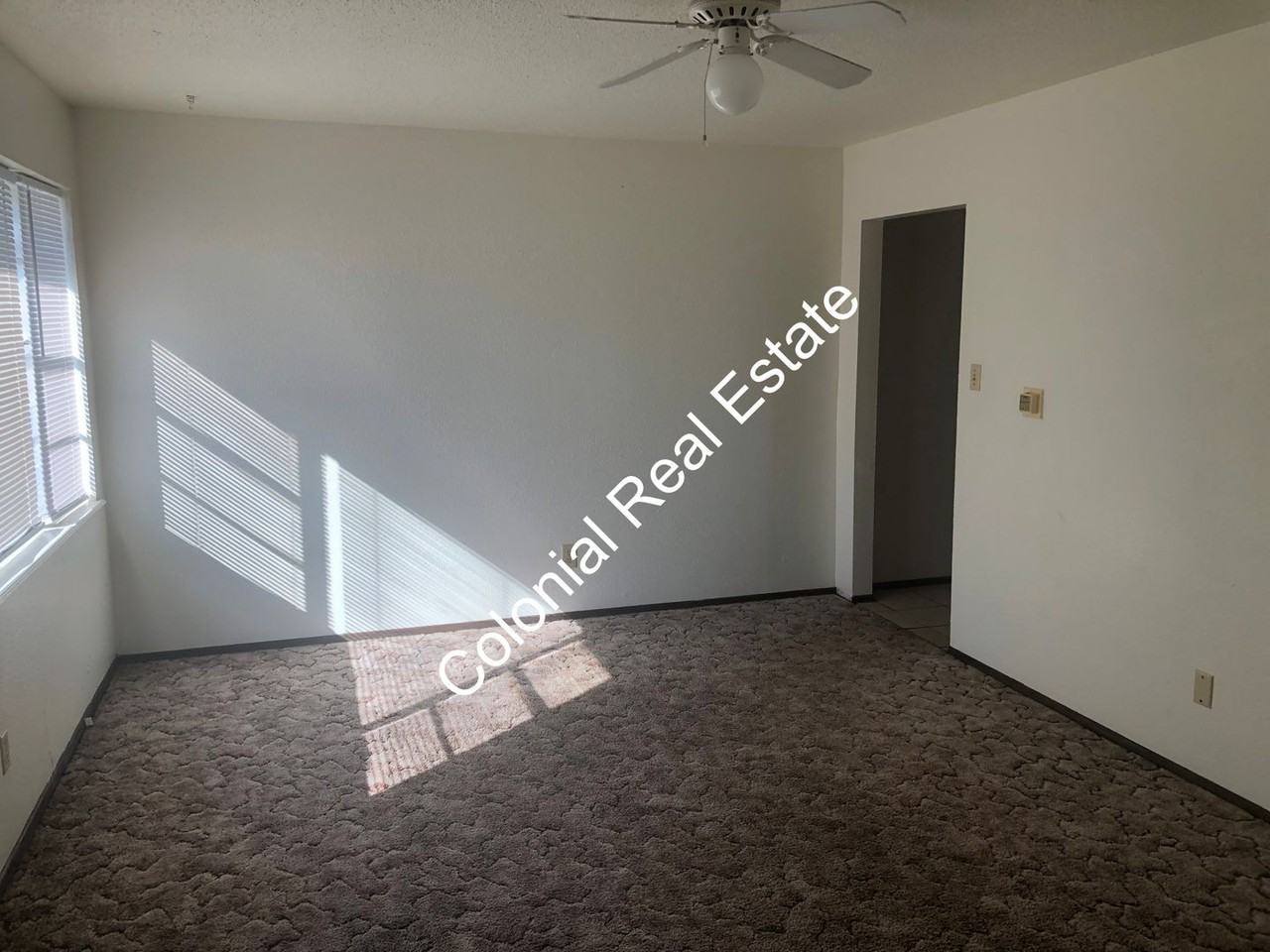 900 Axtell St - Photo 2 of 9