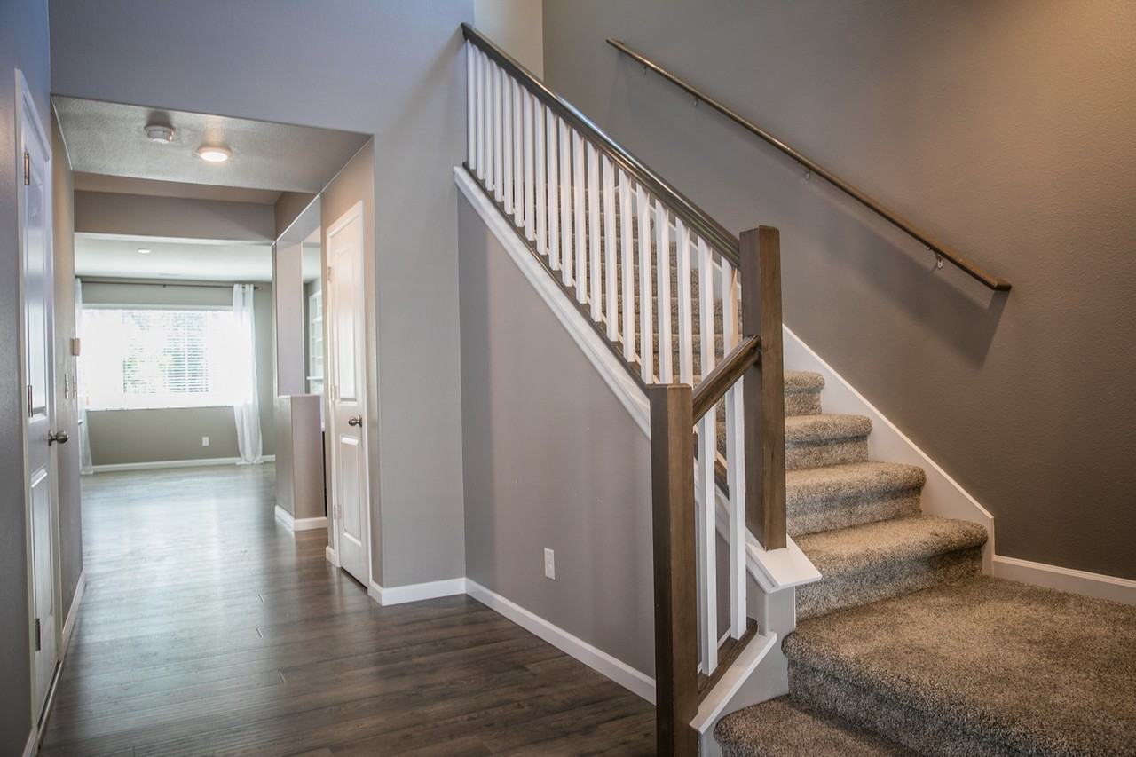 4085 Cameron Ln Ne - Photo 2 of 16