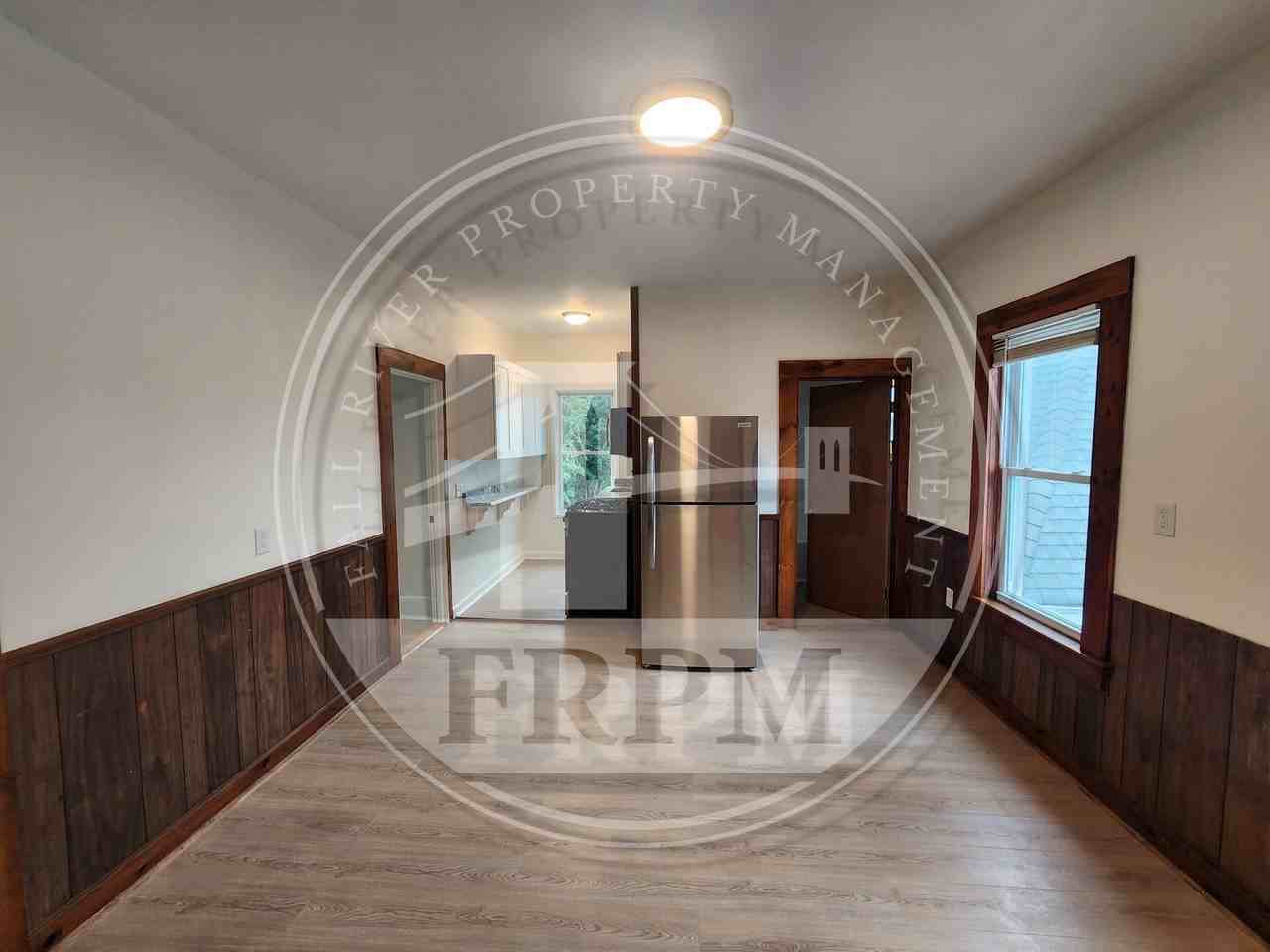 843 Stafford Rd - Photo 3 of 10