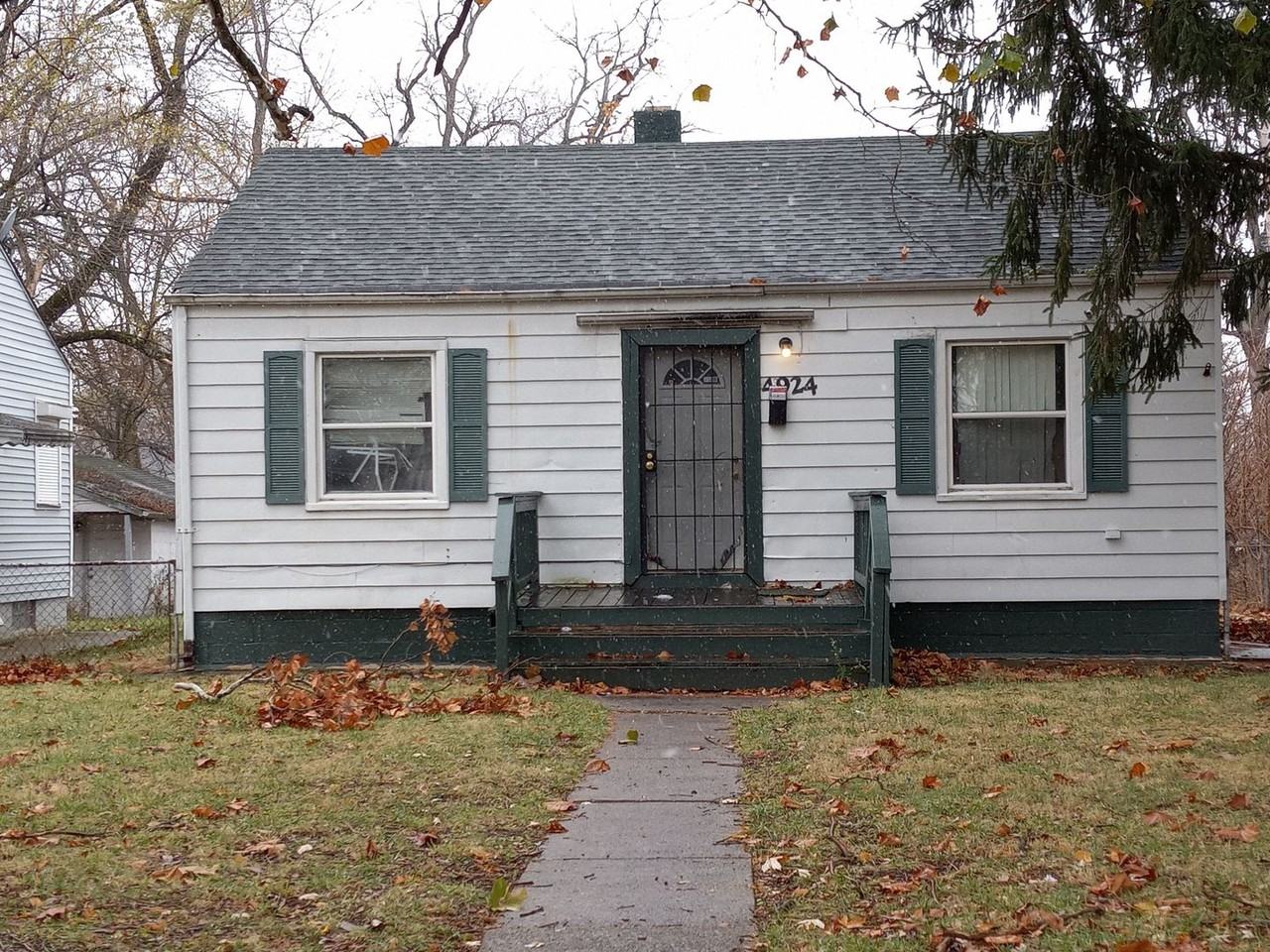 4924 Adams St - Photo 3 of 8