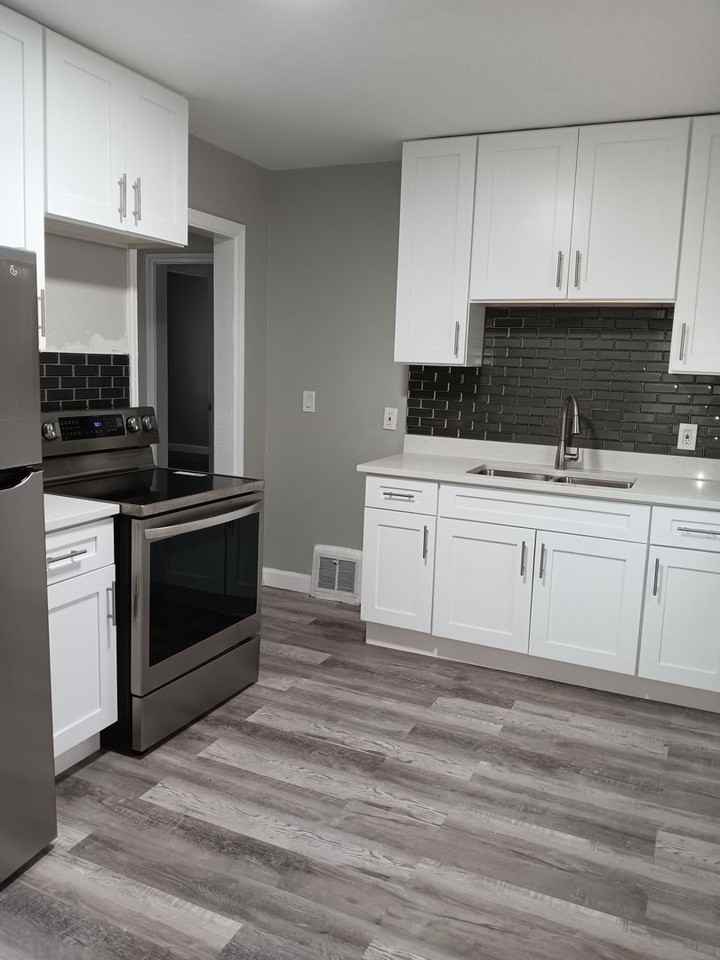 4924 Adams St - Photo 2 of 8