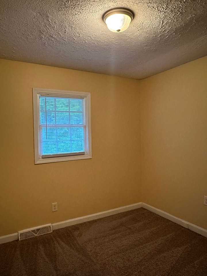 White Street - Photo 2 of 3