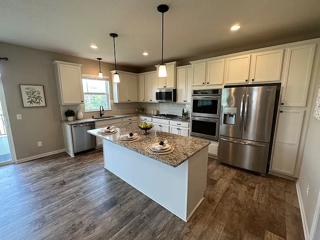 15134 Edgewood Ave - Photo 6 of 25